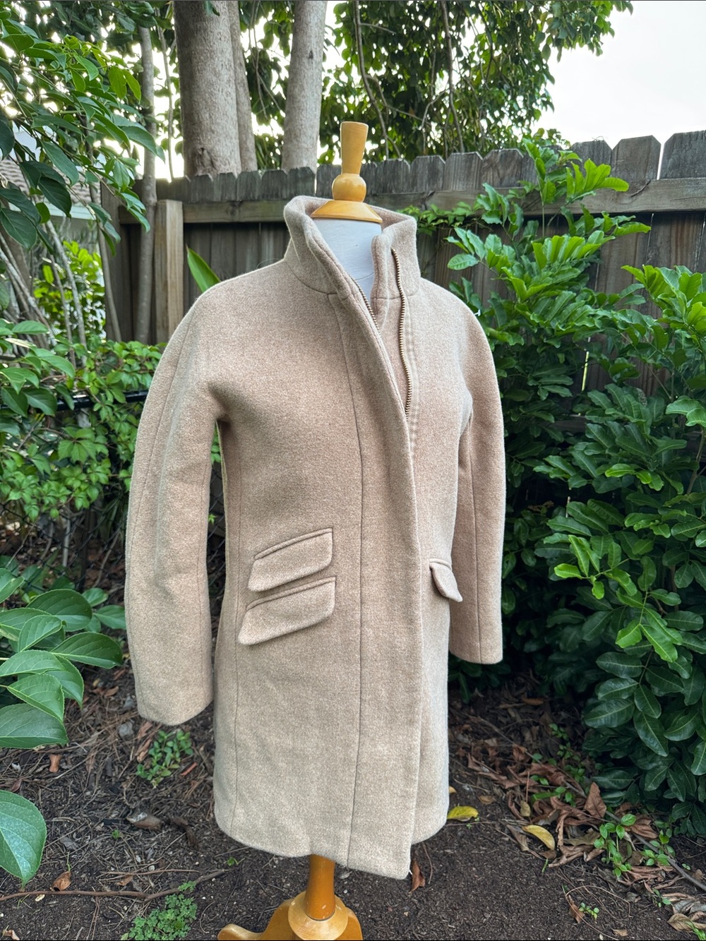 J. Crew Toscana coat in Italian stadium-cloth wool blend, size 4 - Picture 4 of 12